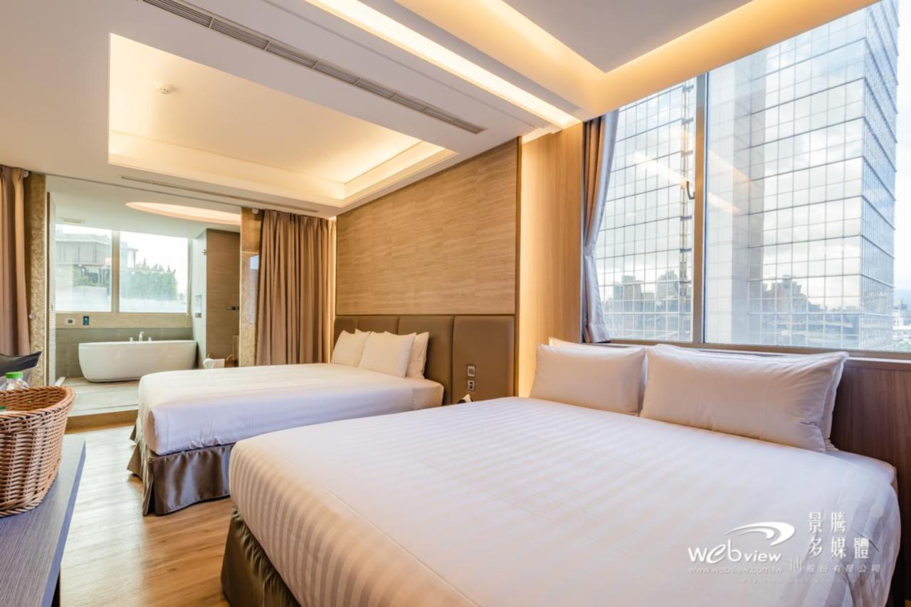 Hotel 玩行旅台北館 à Taipei Extérieur photo