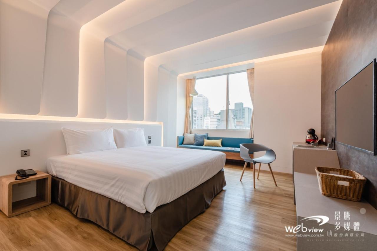 Hotel 玩行旅台北館 à Taipei Extérieur photo