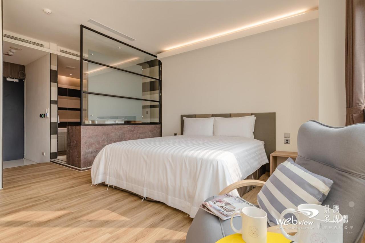 Hotel 玩行旅台北館 à Taipei Extérieur photo