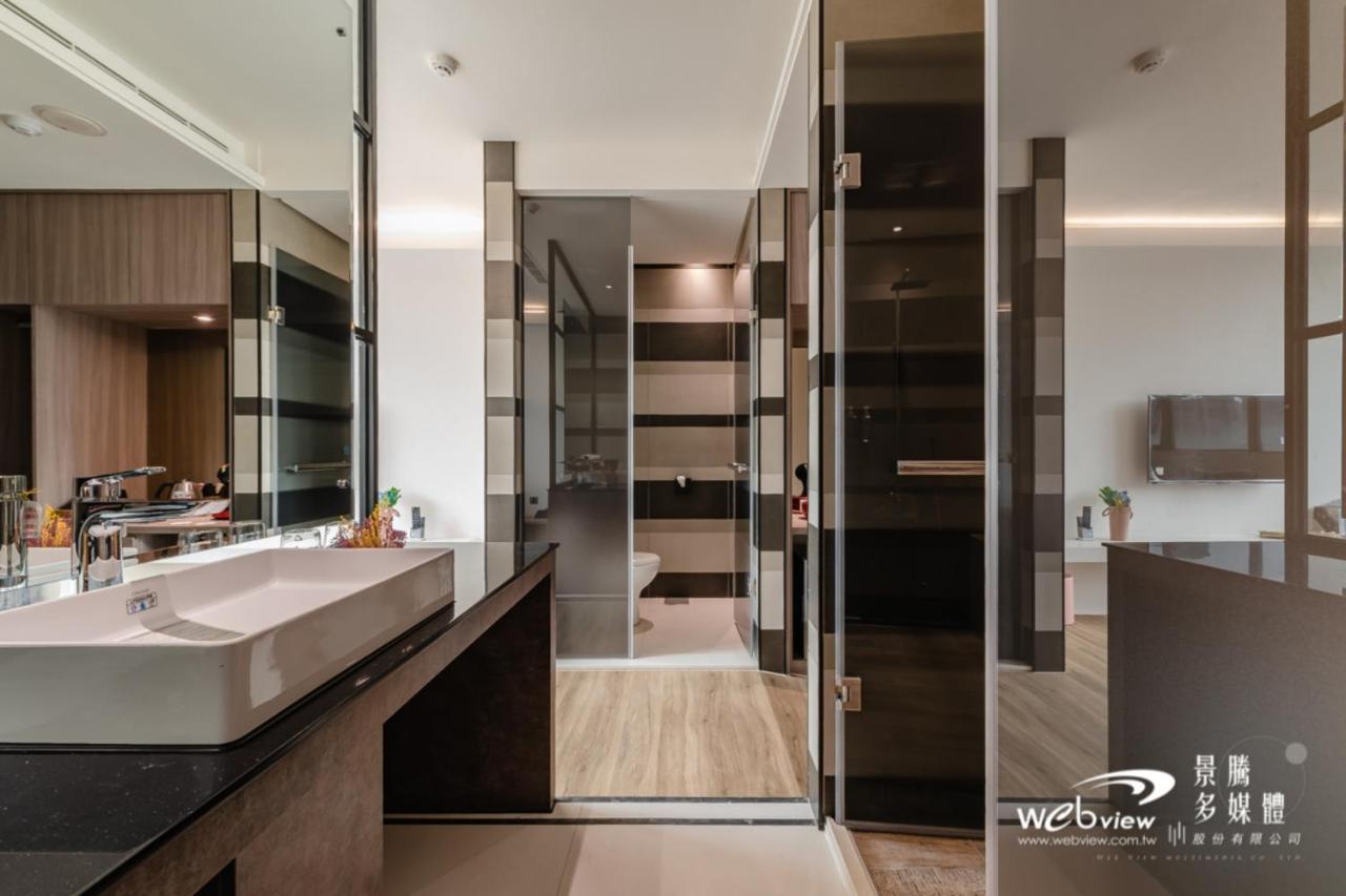 Hotel 玩行旅台北館 à Taipei Extérieur photo