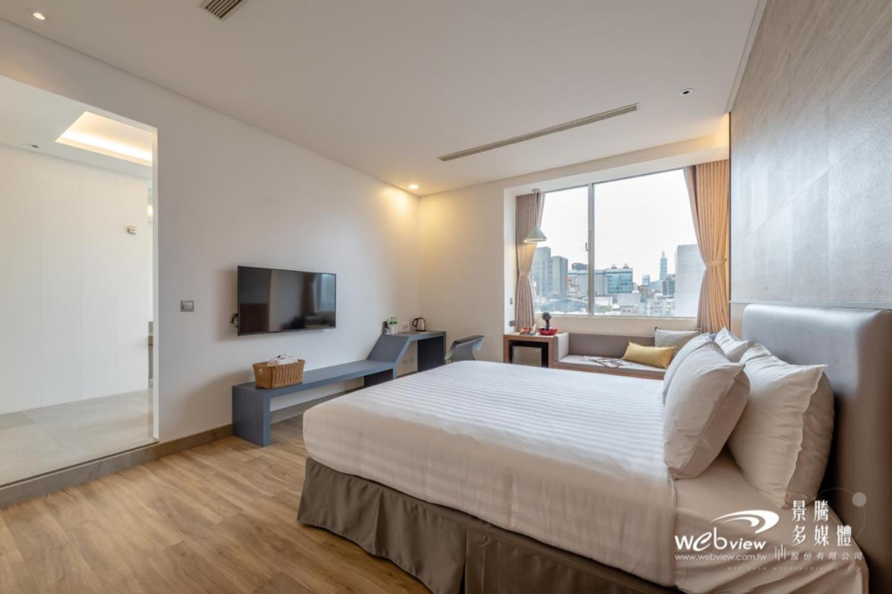 Hotel 玩行旅台北館 à Taipei Extérieur photo