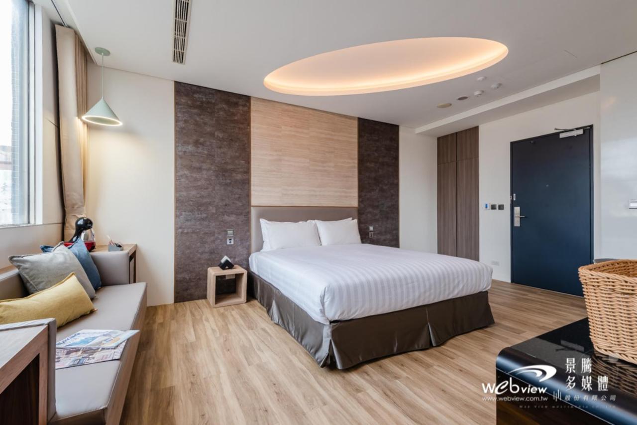 Hotel 玩行旅台北館 à Taipei Extérieur photo
