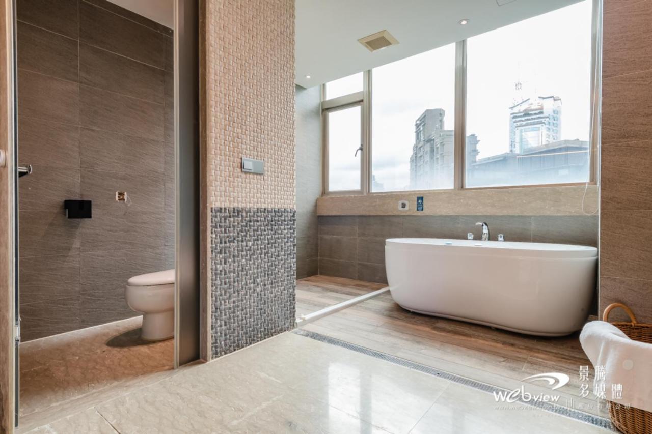 Hotel 玩行旅台北館 à Taipei Extérieur photo