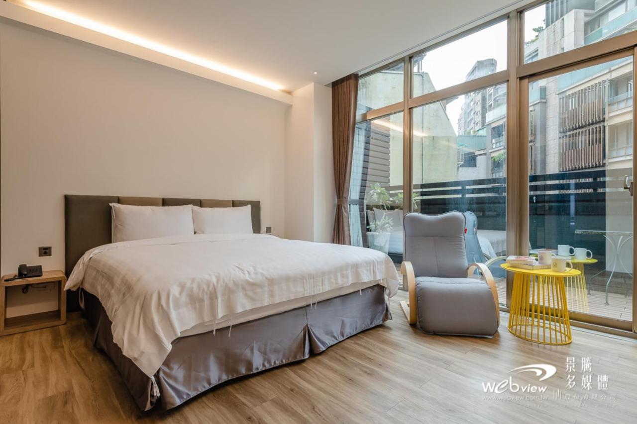 Hotel 玩行旅台北館 à Taipei Extérieur photo